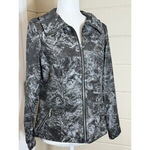 CHICO'S Zenergy Neema Evelyn Foil Jacket Silver Metallic Womens Sz 0 Casual
